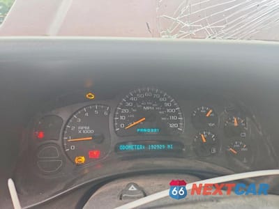 Zdjęcie 9 z 12 samochodu: 2003 CHEVROLET SILVERADO K1500 VIN:2GCEK19T031399813 - miniatura