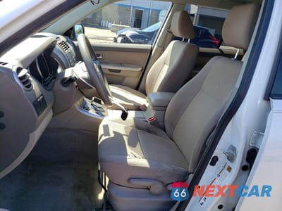 Zdjęcie 7 z 13 samochodu: 2012 SUZUKI GRAND VITARA PREMIUM VIN:JS3TD0D24C4100310 - miniatura