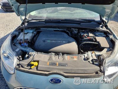 Zdjęcie 11 z 12 samochodu: 2013 FORD FOCUS BEV VIN:1FADP3R41DL235439 - miniatura