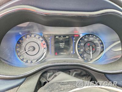 Zdjęcie 9 z 13 samochodu: 2015 CHRYSLER 200 S VIN:1C3CCCBB4FN750098 - miniatura