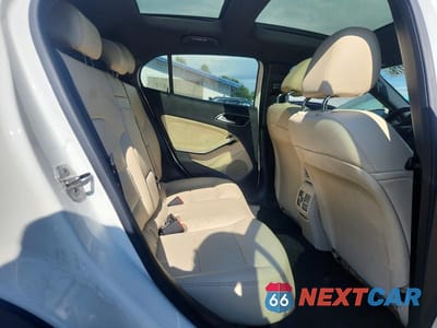 Zdjęcie 10 z 12 samochodu: 2018 MERCEDES-BENZ GLA 250 4MATIC VIN:WDCTG4GB8JJ506124 - miniatura