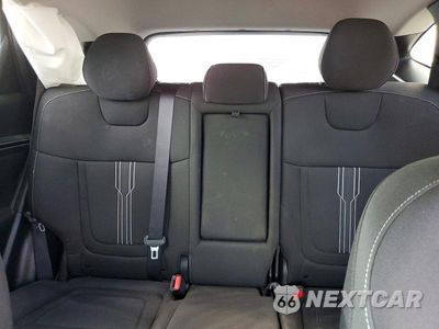 Zdjęcie 10 z 14 samochodu: 2023 HYUNDAI TUCSON SEL VIN:5NMJBCAE8PH292873 - miniatura