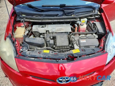 Zdjęcie 11 z 12 samochodu: 2015 TOYOTA PRIUS TWO VIN:JTDKN3DU4F1878333 - miniatura