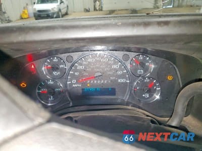 Zdjęcie 9 z 13 samochodu: 2011 CHEVROLET EXPRESS G1500 VIN:1GCSHAF40B1134117 - miniatura