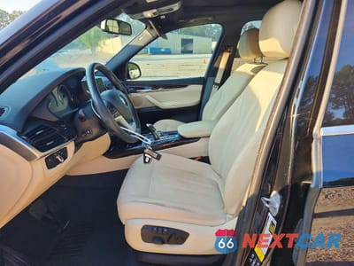 Zdjęcie 7 z 12 samochodu: 2017 BMW X5 XDRIVE35I VIN:5UXKR0C58H0U54920 - miniatura