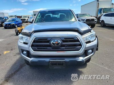 Piąte zdjęcie samochodu w środku: 2019 TOYOTA TACOMA SR5 V6 VIN:3TMAZ5CN6KM107584 - miniatura