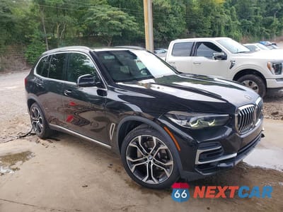Czwarte zdjęcie samochodu z boku: 2022 BMW X5 SDRIVE 40I VIN:5UXCR4C02N9K60522 - miniatura