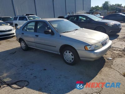 Czwarte zdjęcie samochodu z boku: 1997 NISSAN SENTRA BASE VIN:1N4AB41D3VC700677 - miniatura