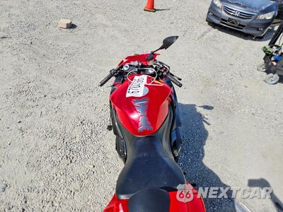 Zdjęcie 6 z 9 samochodu: 2011 HONDA CBR600 RR VIN:JH2PC4064BK400093 - miniatura