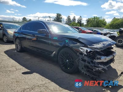 Czwarte zdjęcie samochodu z boku: 2019 BMW 530 XI VIN:WBAJA7C50KWW35816 - miniatura