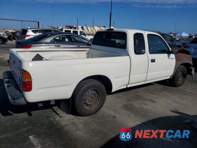 Trzecie zdjęcie samochodu z tyłu: 1999 TOYOTA TACOMA BASE VIN:4TAVL52N4XZ536499 - miniatura