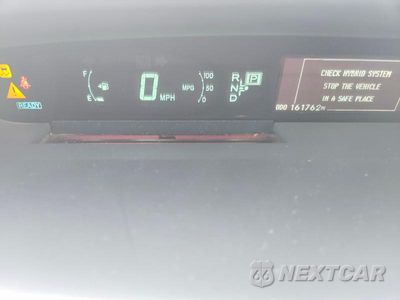 Zdjęcie 9 z 12 samochodu: 2012 TOYOTA PRIUS FOUR VIN:JTDKN3DU3C1608585 - miniatura