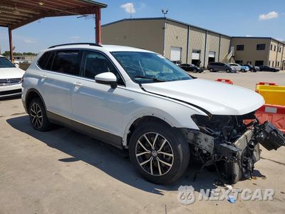 Czwarte zdjęcie samochodu z boku: 2021 VOLKSWAGEN TIGUAN SE VIN:3VV3B7AX1MM099525 - miniatura