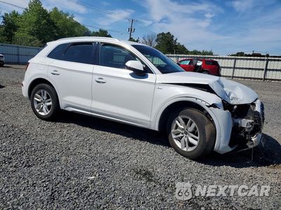 Czwarte zdjęcie samochodu z boku: 2022 AUDI Q5 PREMIUM 45 VIN:WA1GAAFYXN2094098 - miniatura