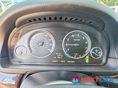 Zdjęcie 9 z 12 samochodu: 2014 BMW 528 XI VIN:WBA5A7C51ED616774 - miniatura