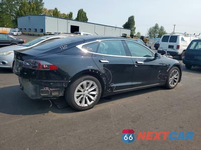 Trzecie zdjęcie samochodu z tyłu: 2017 TESLA MODEL S VIN:5YJSA1E15HF209700 - miniatura