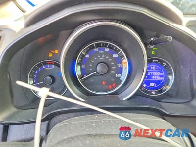 Zdjęcie 9 z 12 samochodu: 2015 HONDA FIT EX VIN:3HGGK5H80FM770528 - miniatura