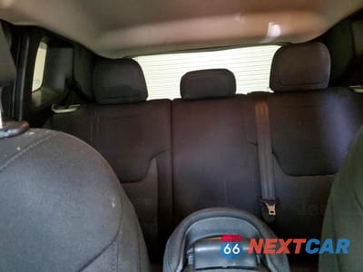 Zdjęcie 10 z 13 samochodu: 2017 JEEP RENEGADE LATITUDE VIN:ZACCJBBB3HPF33907 - miniatura