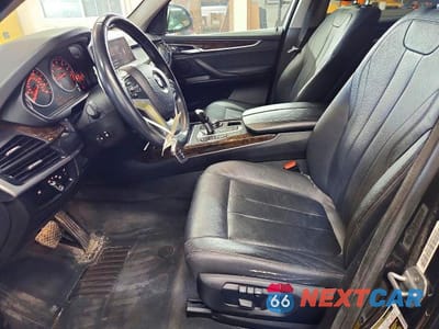 Zdjęcie 7 z 13 samochodu: 2015 BMW X5 XDRIVE35I VIN:5UXKR0C56F0P06984 - miniatura
