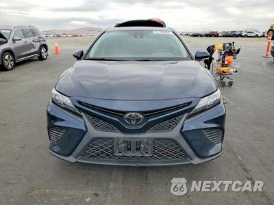 Piąte zdjęcie samochodu w środku: 2019 TOYOTA CAMRY SE VIN:4T1B11HK2KU800825 - miniatura