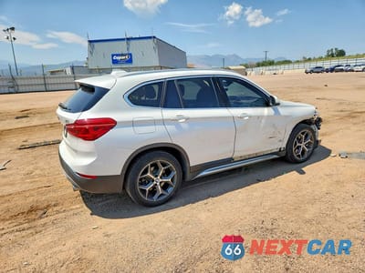 Trzecie zdjęcie samochodu z tyłu: 2018 BMW X1 XDRIVE28I VIN:WBXHT3C38J5L25889 - miniatura