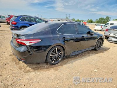 Trzecie zdjęcie samochodu z tyłu: 2019 TOYOTA CAMRY XSE V6 VIN:4T1BZ1HK8KU021731 - miniatura