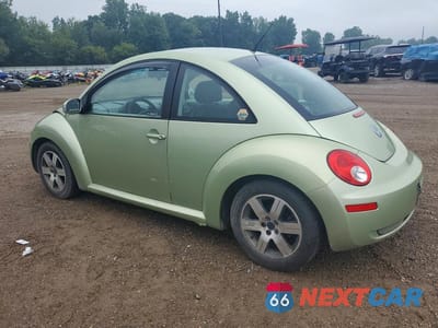 Drugie zdjęcie samochodu z przodu: 2006 VOLKSWAGEN NEW BEETLE 2.5L OPTION PACKAGE 1 VIN:3VWRW31C76M415061 - miniatura