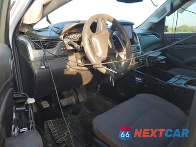 Zdjęcie 8 z 12 samochodu: 2019 CHEVROLET TAHOE POLICE VIN:1GNLCDEC1KR357269 - miniatura