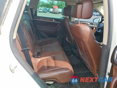Zdjęcie 11 z 13 samochodu: 2012 VOLKSWAGEN TOUAREG V6 VIN:WVGFF9BP3CD003135 - miniatura