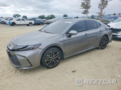 2025 TOYOTA CAMRY XLE 4T1DBADK2SU513500 - główne zdjęcie licytacji z USA - miniatura
