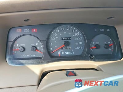 Zdjęcie 9 z 12 samochodu: 2005 MERCURY GRAND MARQUIS VIN:2MEFM74W75X674868 - miniatura