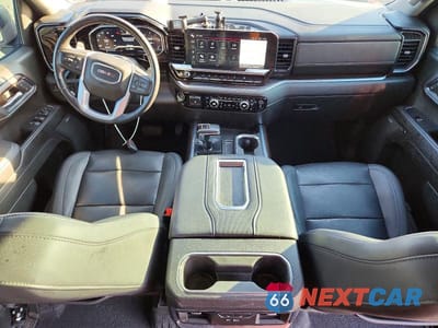 Zdjęcie 8 z 12 samochodu: 2022 GMC SIERRA K1500 SLT VIN:3GTUUDEDXNG618437 - miniatura