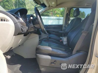 Zdjęcie 7 z 13 samochodu: 2015 CHRYSLER TOWN & COUNTRY TOURING VIN:2C4RC1BG5FR545298 - miniatura