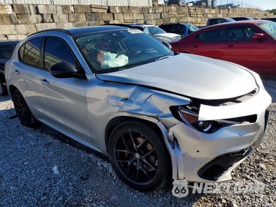 Czwarte zdjęcie samochodu z boku: 2020 ALFA ROMEO STELVIO VIN:ZASPAKAN1L7C75557 - miniatura