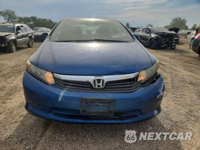 Piąte zdjęcie samochodu w środku: 2012 HONDA CIVIC LX VIN:19XFB2F59CE076847 - miniatura