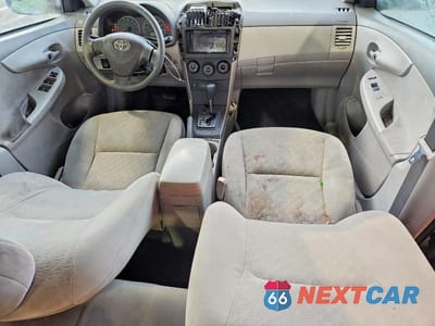 Zdjęcie 8 z 12 samochodu: 2009 TOYOTA COROLLA LE VIN:JTDBL40E499092001 - miniatura