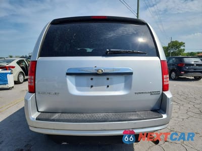 Zdjęcie 6 z 13 samochodu: 2010 CHRYSLER TOWN & COUNTRY TOURING VIN:2A4RR5D12AR235188 - miniatura