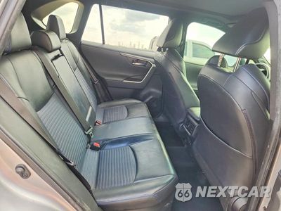 Zdjęcie 10 z 12 samochodu: 2020 TOYOTA RAV4 XSE VIN:JTMEWRFV0LD546225 - miniatura