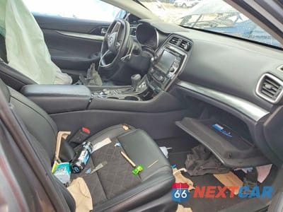 Zdjęcie 7 z 12 samochodu: 2017 NISSAN MAXIMA 3.5 SR VIN:1N4AA6AP9HC438287 - miniatura