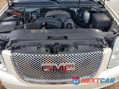 Zdjęcie 12 z 13 samochodu: 2011 GMC YUKON DENALI VIN:1GKS2MEF0BR394528 - miniatura
