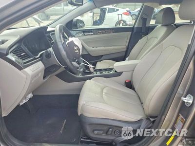 Zdjęcie 7 z 12 samochodu: 2019 HYUNDAI SONATA LIMITED VIN:5NPE34AF5KH791140 - miniatura