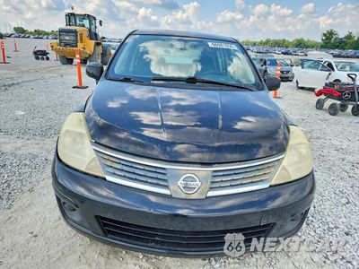 Piąte zdjęcie samochodu w środku: 2009 NISSAN VERSA 1.8 S VIN:3N1BC13EX9L403063 - miniatura