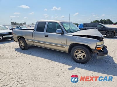 Czwarte zdjęcie samochodu z boku: 2000 CHEVROLET SILVERADO C1500 VIN:2GCEC19W6Y1123974 - miniatura