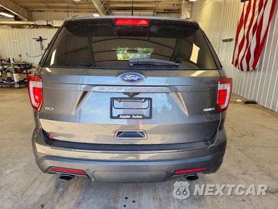 Zdjęcie 6 z 14 samochodu: 2018 FORD EXPLORER XLT VIN:1FM5K8DH1JGB43784 - miniatura