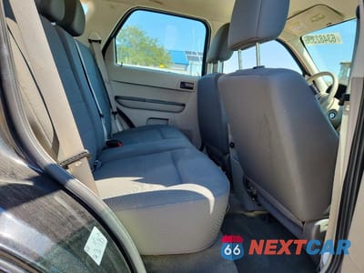 Zdjęcie 10 z 13 samochodu: 2011 FORD ESCAPE XLS VIN:1FMCU0C76BKB33374 - miniatura