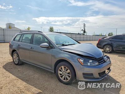 Czwarte zdjęcie samochodu z boku: 2017 VOLKSWAGEN GOLF SPORTWAGEN S VIN:3VWC17AU5HM541197 - miniatura