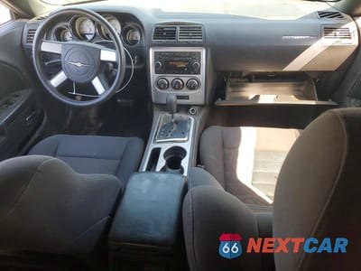 Zdjęcie 8 z 12 samochodu: 2010 DODGE CHALLENGER SE VIN:2B3CJ4DV5AH321277 - miniatura