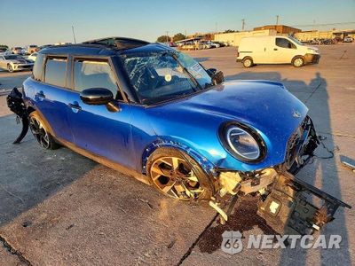 Czwarte zdjęcie samochodu z boku: 2025 MINI COOPER S VIN:WMW53GD08S2W47315 - miniatura