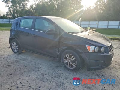 Czwarte zdjęcie samochodu z boku: 2016 CHEVROLET SONIC LT VIN:1G1JC6SH5G4149386 - miniatura