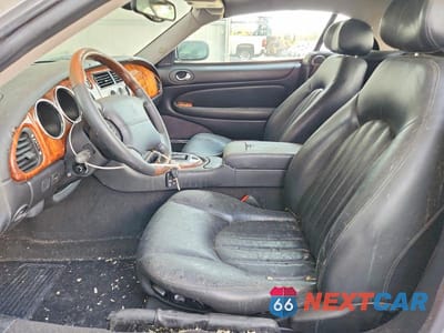 Zdjęcie 7 z 12 samochodu: 2003 JAGUAR XK8 VIN:SAJDA42C332A36579 - miniatura